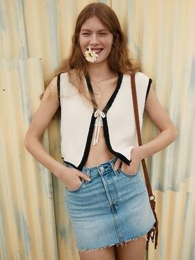 Levi’s Icon Denim Mini Skirt